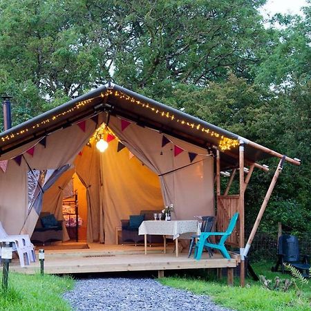 Готель Kidwelly Glamping Екстер'єр фото