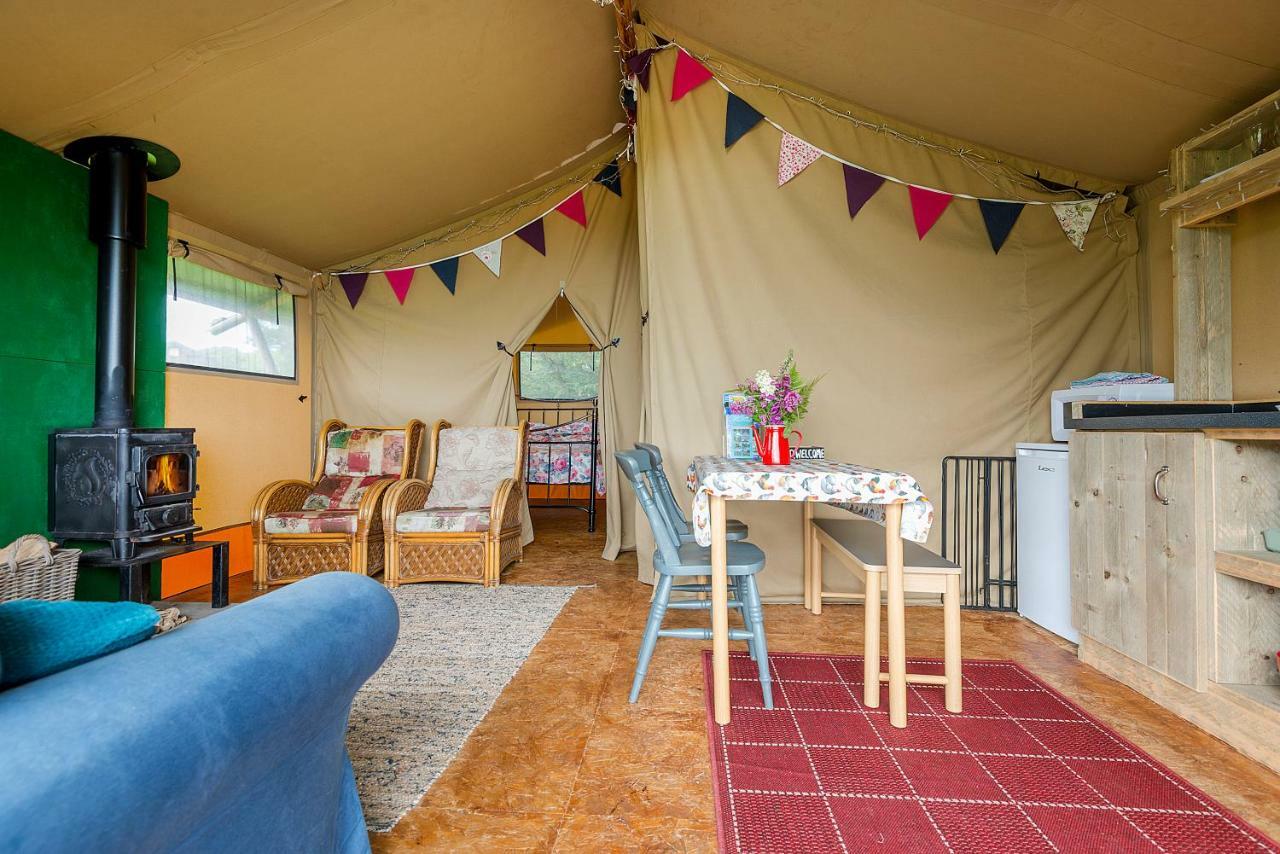 Готель Kidwelly Glamping Екстер'єр фото